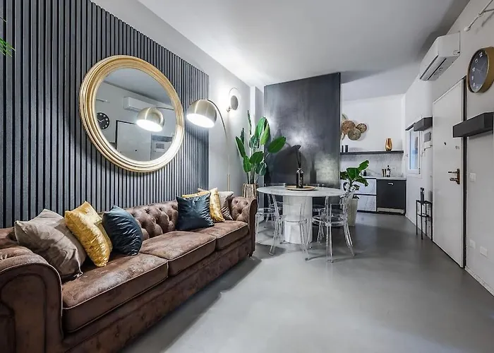 Villa Duomo - Jacuzzi E Terrazzo - Cinema - Free Parking - Gym *