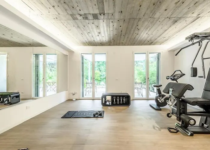 Villa Duomo - Jacuzzi E Terrazzo - Cinema - Free Parking - Gym *