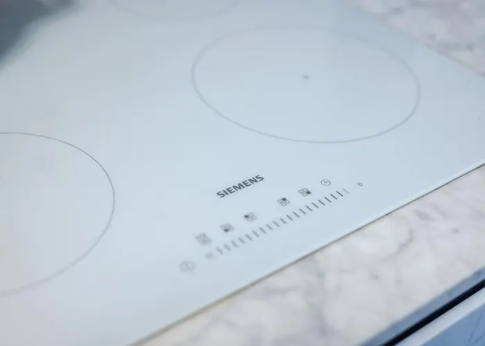 Duomo - Jacuzzi E Terrazzo - Cinema - Free Parking - Gym