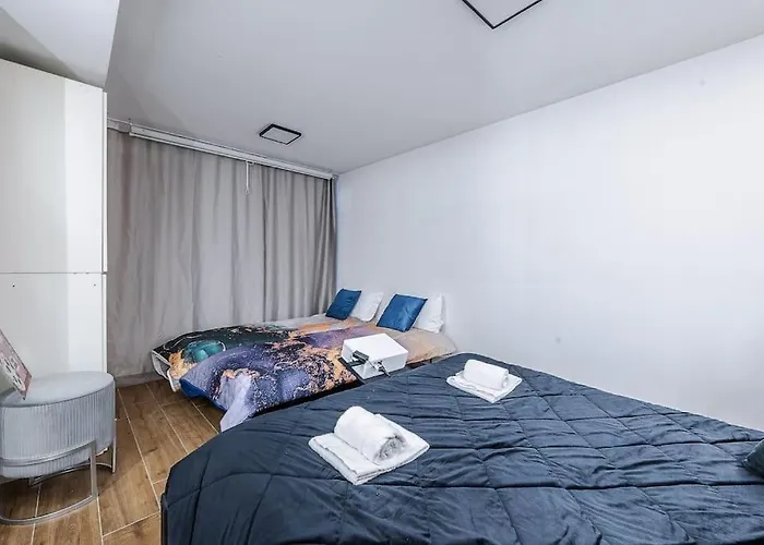 Villa Duomo - Jacuzzi E Terrazzo - Cinema - Free Parking - Gym