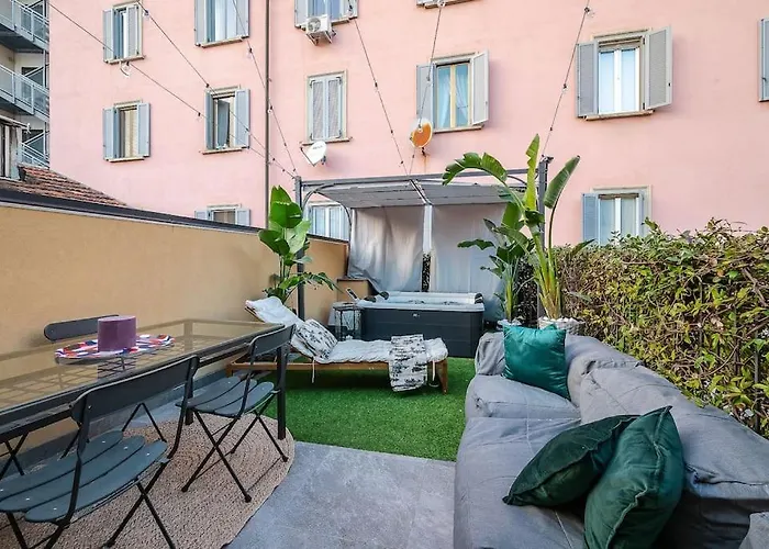 Duomo - Jacuzzi E Terrazzo - Cinema - Free Parking - Gym Villa