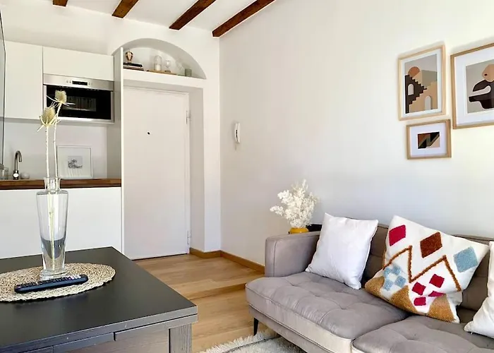 Cute - Center * Mailand