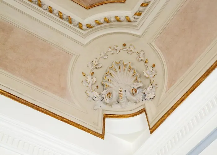 Rocco House Via Manzoni Милан