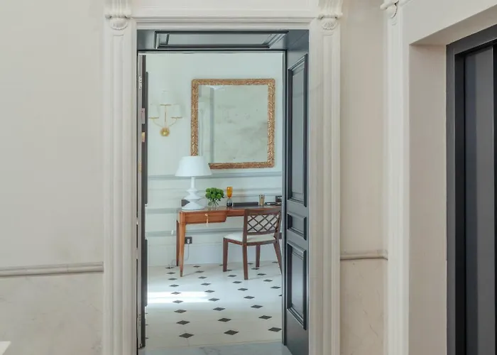 Апартаменты Rocco House Via Manzoni Милан