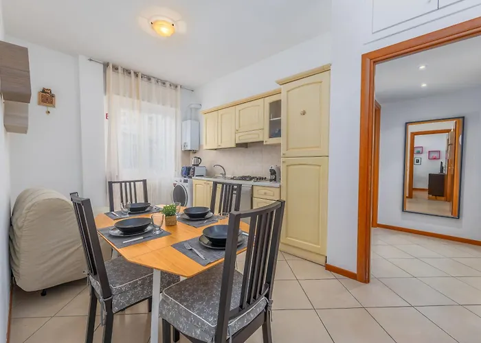 Апартаменты Citylife Comfortnest *