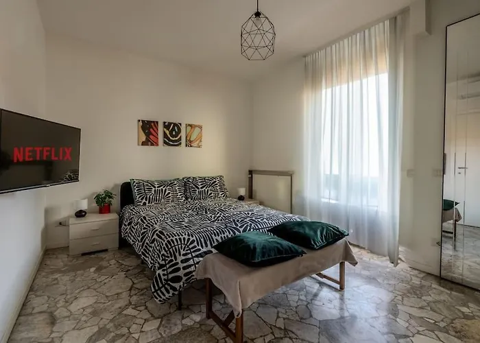 Station-duomo - 3 Bedrooms With Jacuzzi * מילאנו