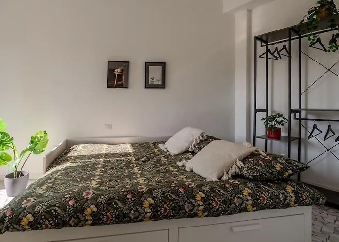 Station-duomo - 3 Bedrooms With Jacuzzi * מילאנו