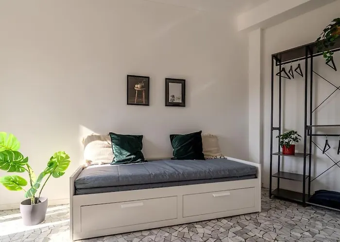 Station-duomo - 3 Bedrooms With Jacuzzi Apartmán Milán