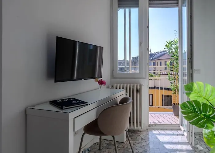 Station-duomo - 3 Bedrooms With Jacuzzi * מילאנו