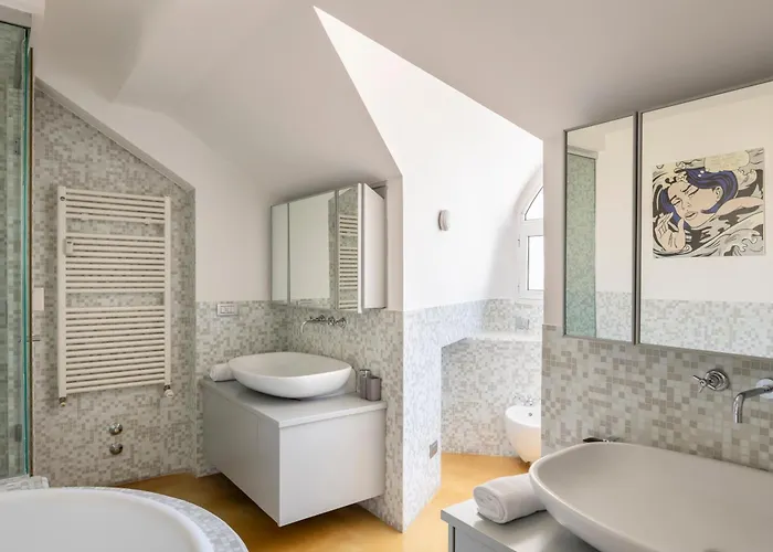 Design With Terrace, Modern And Stylish, 3 Bedrooms, 6 Guests