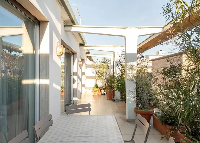 Apartman Design With Terrace, Modern And Stylish, 3 Bedrooms, 6 Guests Milánó