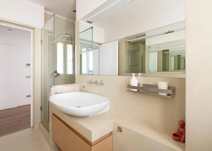 Apartman Design With Terrace, Modern And Stylish, 3 Bedrooms, 6 Guests Milánó