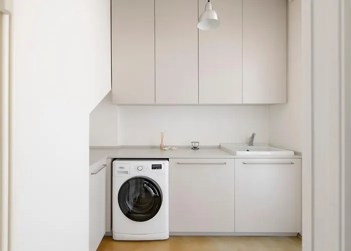 Apartman Design With Terrace, Modern And Stylish, 3 Bedrooms, 6 Guests