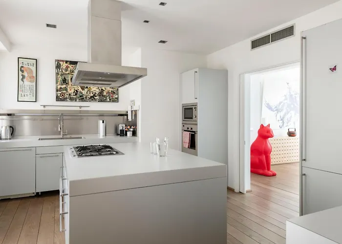 Design With Terrace, Modern And Stylish, 3 Bedrooms, 6 Guests *