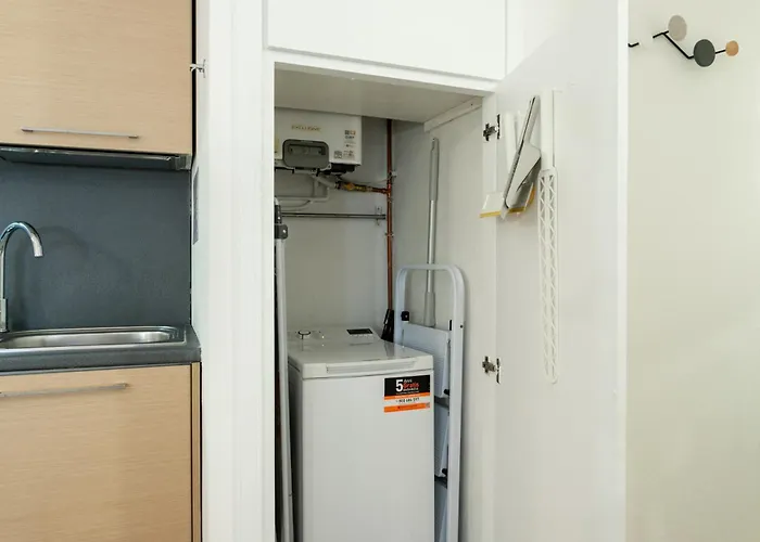 Co99- Large Lanzone Apartmán