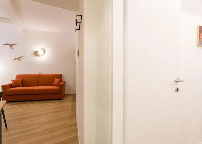 Co99- Large Lanzone Appartement