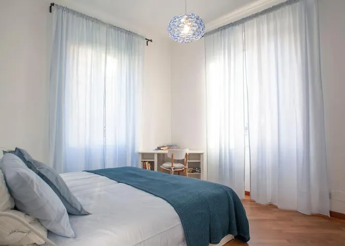 Bright And Comfy In A Beautiful Contemporary Appartamento