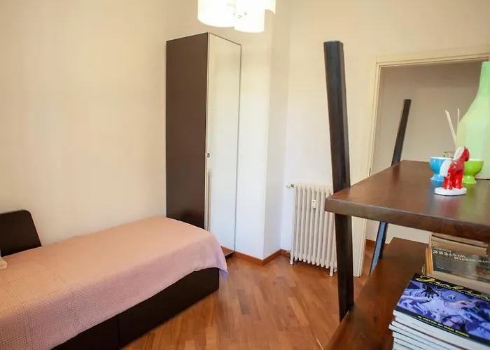 Bright And Comfy In A Beautiful Contemporary