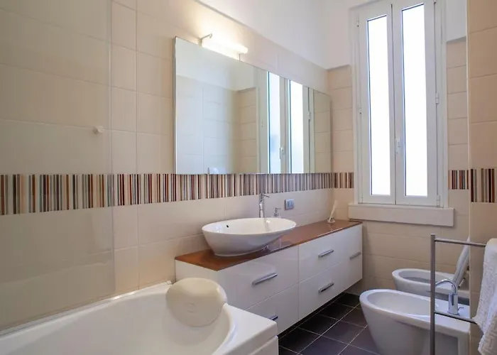 Bright And Comfy In A Beautiful Contemporary Appartamento *