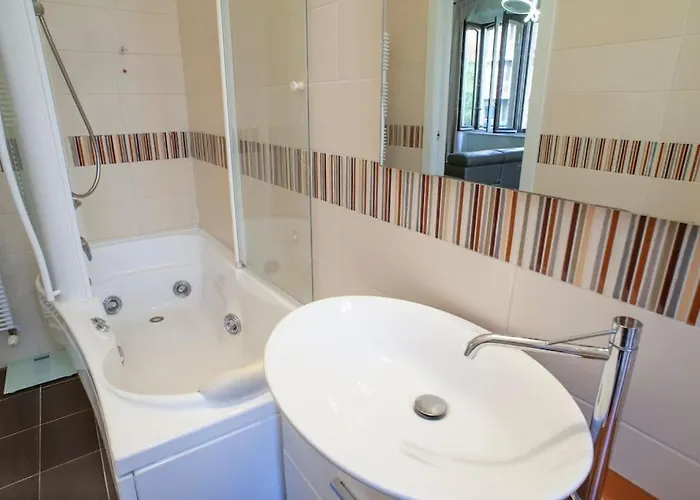 Bright And Comfy In A Beautiful Contemporary Appartamento *