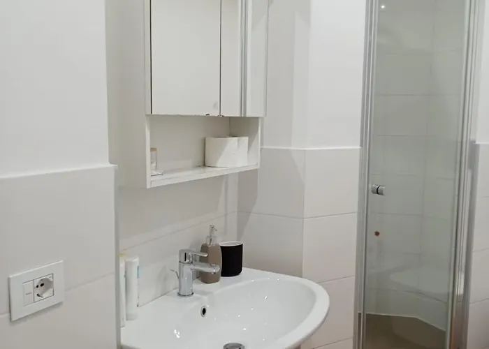 아파트 La Regina Delle Locazioni Accanto Bocconi 밀라노