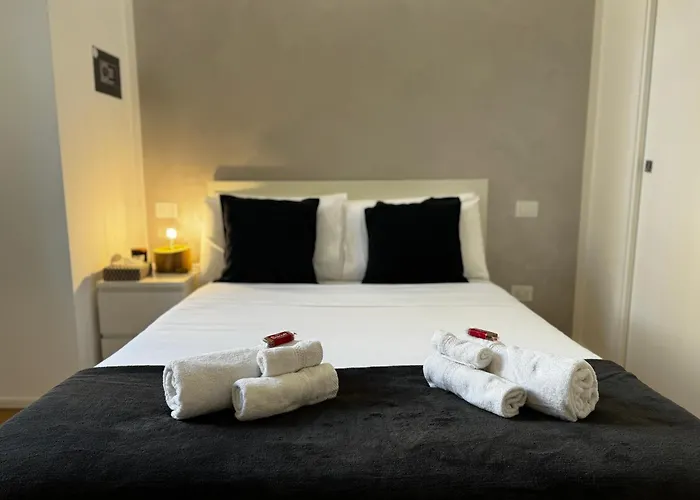 La Regina Delle Locazioni Accanto Bocconi 아파트 밀라노