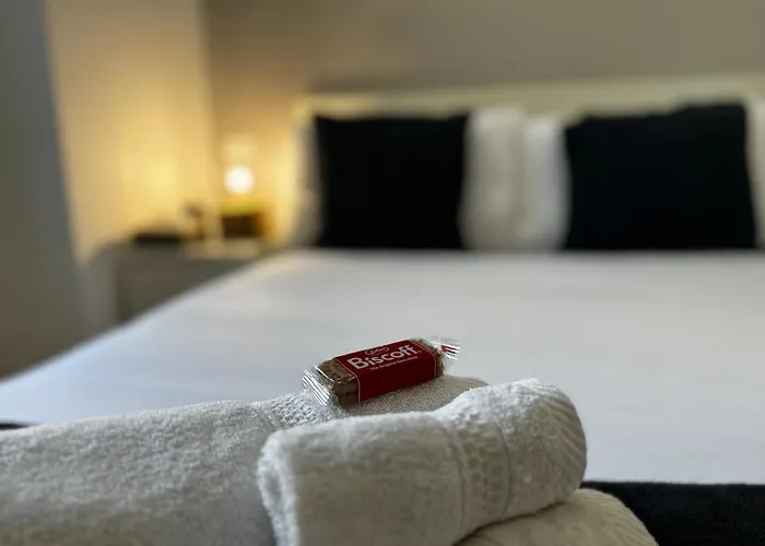 Appartement La Regina Delle Locazioni Accanto Bocconi Milaan
