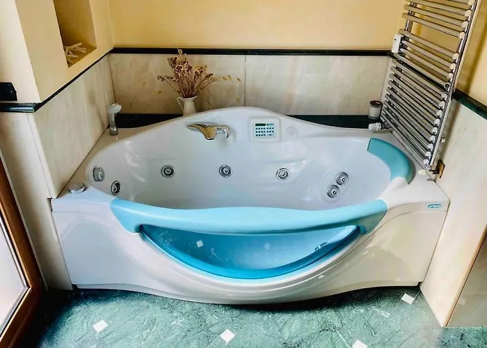 アパート Artistic 2-bedroom