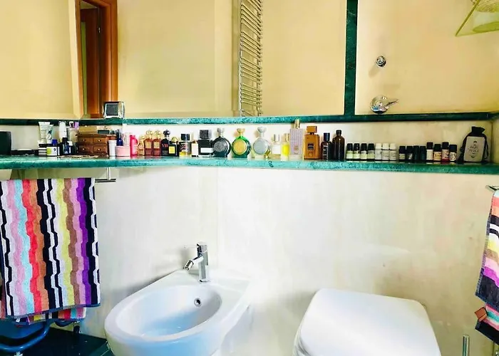 Artistic 2-bedroom アパート ミラノ