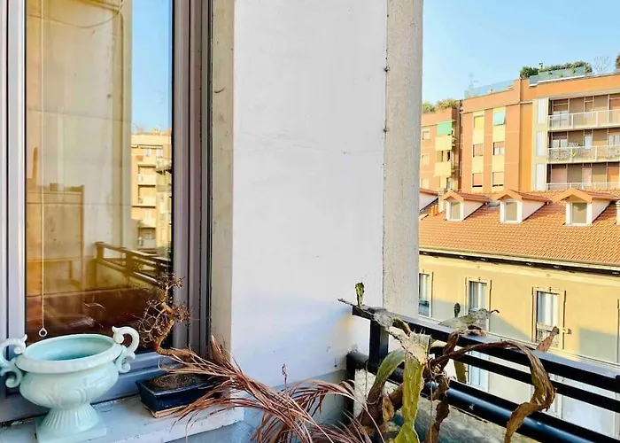 Artistic 2-bedroom