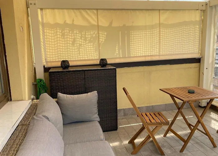 Monolocale Con Ampio Terrazzo Milano