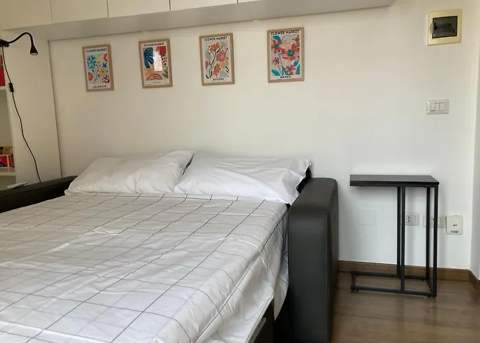 Monolocale Con Ampio Terrazzo Appartamento