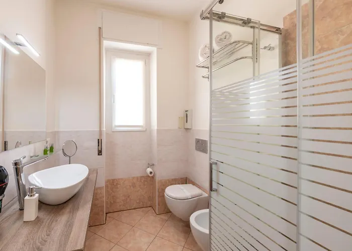 Flowers בית הארחה