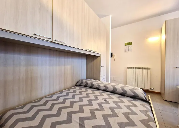 Rosemary Politecnico&malpensa Express * Mailand