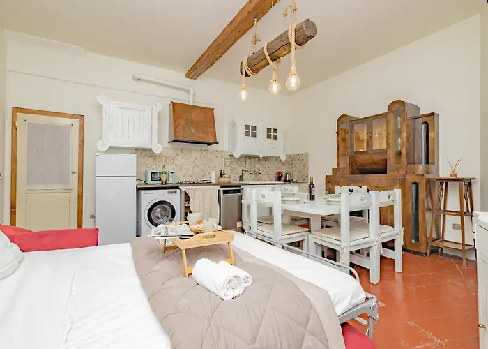 Luxury Naviglio House - 10 Min Cathedral