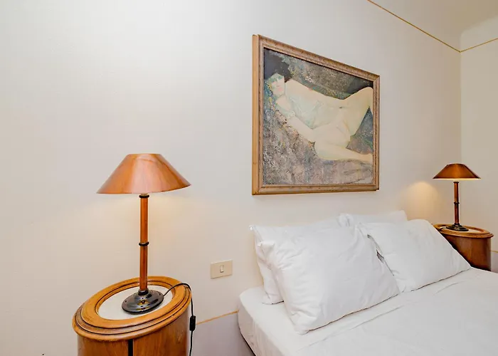 Luxury Naviglio House - 10 Min Cathedral *