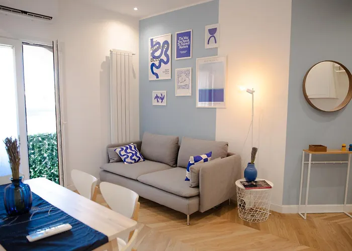 Bright 2-room For Friends And Relatives דירה