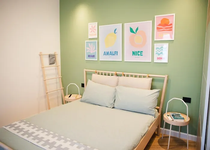 Bright 2-room For Friends And Relatives Apartament Mediolan