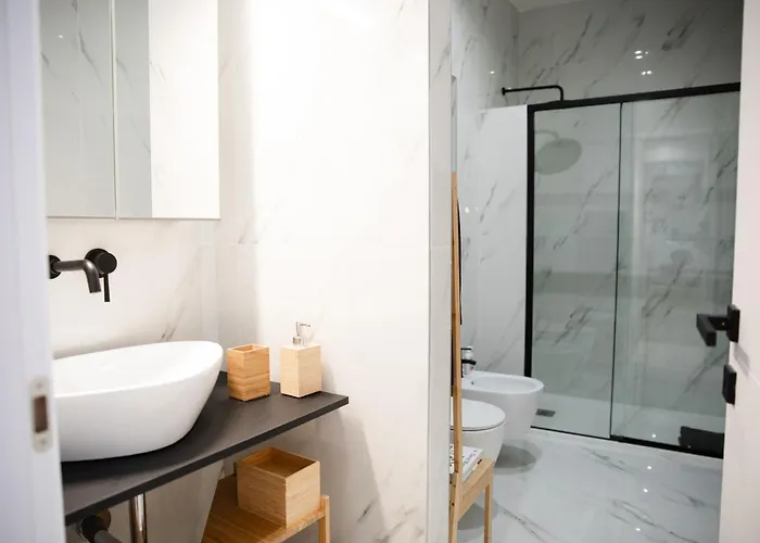 דירה Bright 2-room For Friends And Relatives מילאנו