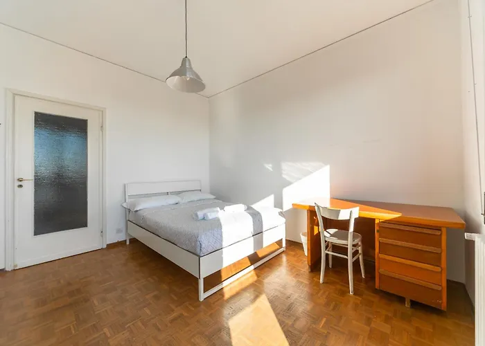 Attico 8vo Piano - Citta Studi - 8 Posti Letto Apartman