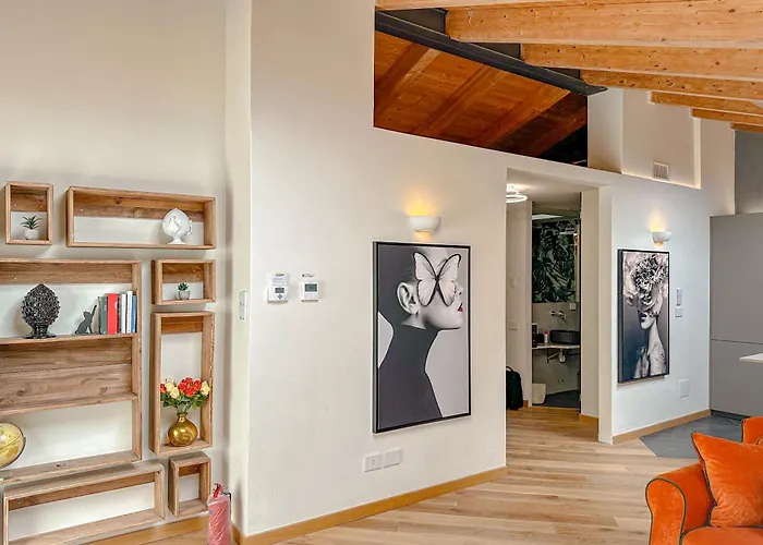 アパート Vigentina Luxury Loft - 5 Min Dal Duomo ミラノ