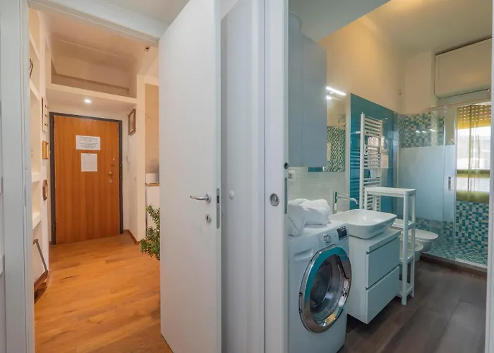 I Host - Sebino 4 ミラノ