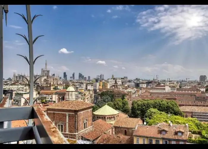 Апартаменты Amazing Center Skyline