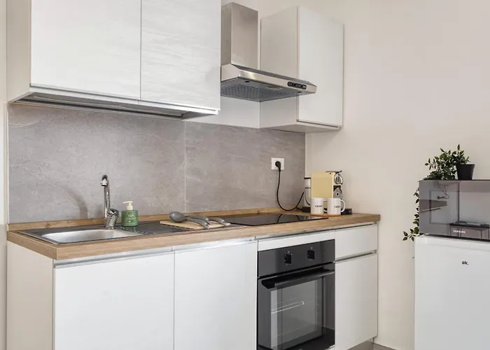 Stylish Flat Porta Venezia Fast Wifi Ac Metro-5 Min From Duomo