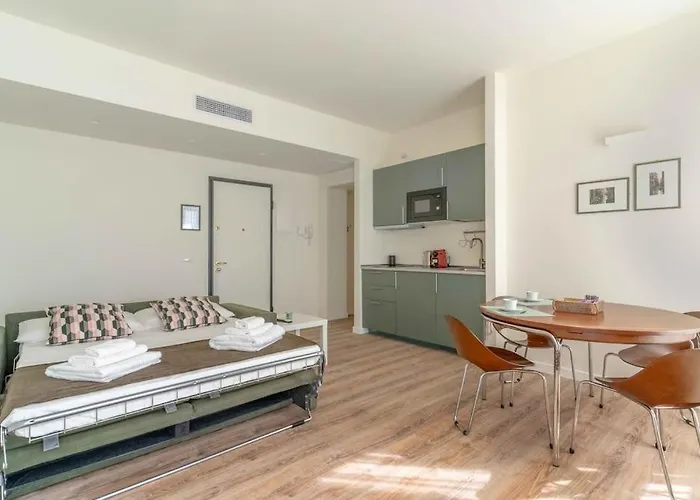 Vibrant Navigli Block With Aircondition Porta Genova M2 * Milán