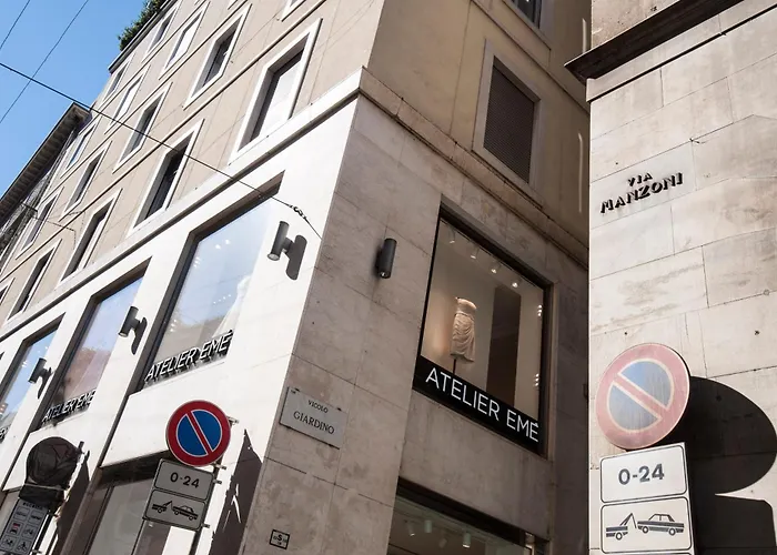 Montenapoleone In The Heart Of - Location Possible Milan