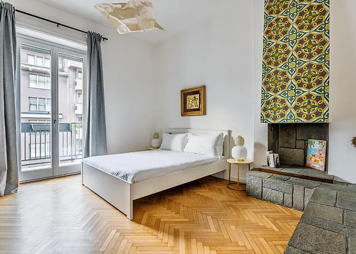 Luxury 4 Bedrooms In The Center Of *