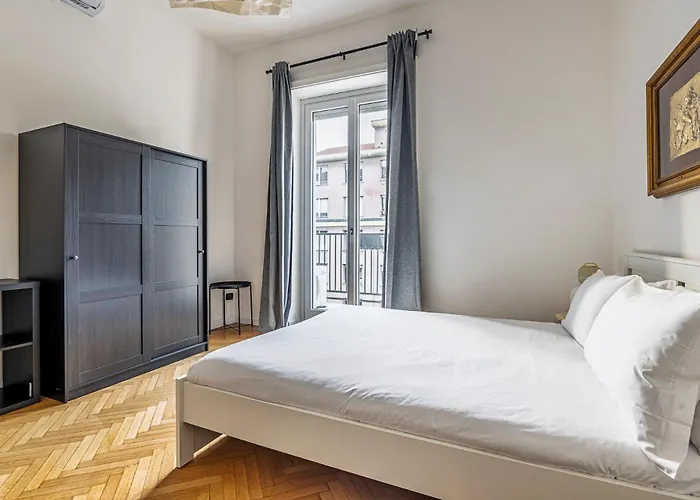 Luxury 4 Bedrooms In The Center Of * מילאנו