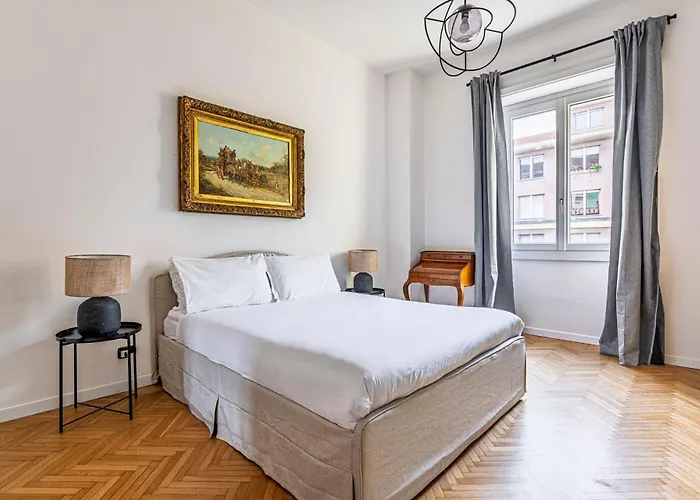 Luxury 4 Bedrooms In The Center Of