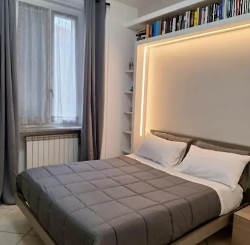 Atene Bilocale In Affitto Breve *